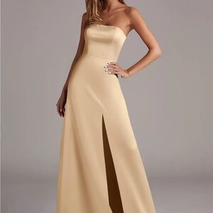 Elegant Strapless Evening Gown